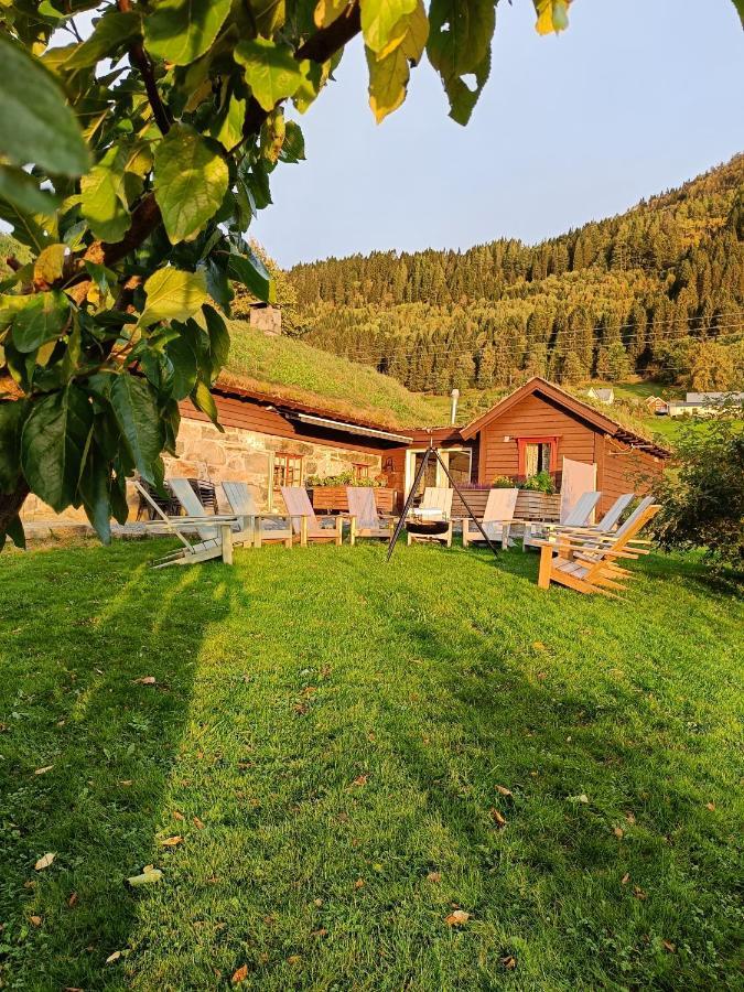 Orheimstunet - Gardsferie For Storfamilien Der Ogsa Hunden Er Velkommen Starheim Kültér fotó